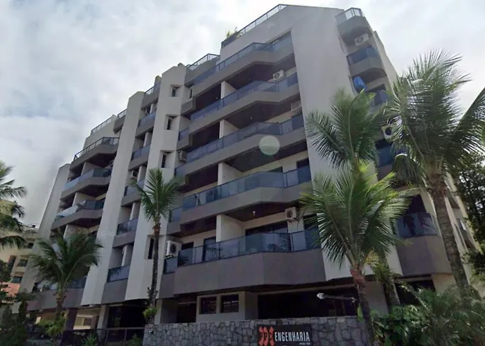 Apto completo à 1 quadra da praia da Enseada. Guarujá